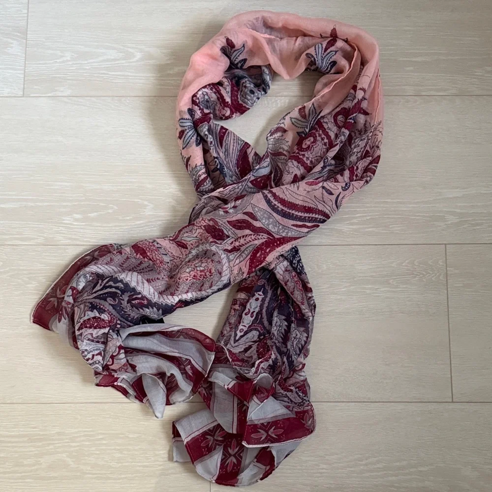 Express Pink and Red Patterned Scarf - Picture 5 of 5